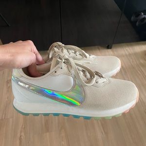 Nike Pre Love O.X. Sneakers in suede